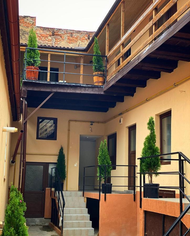 Ullysses Guest House Brasov Exterior photo